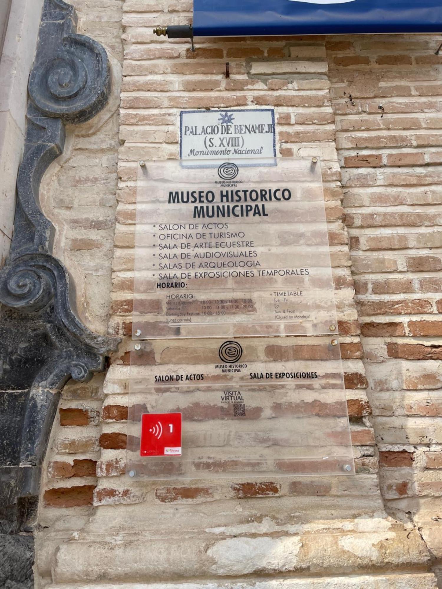 Apartamento El Museo Ecija Bagian luar foto